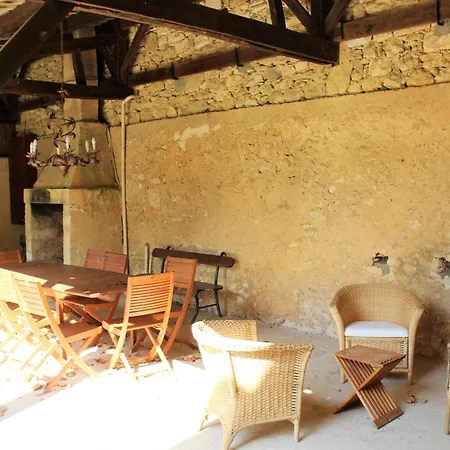 Dom wakacyjny Maison De Charme A Avec Jardin, Terrasse Et Equipements Bebe - Fr-1-616-136